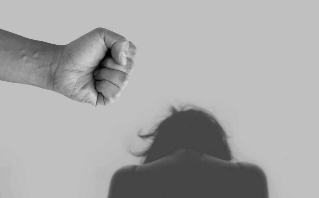 Acusado de estupro contra uma garota de programa, assessor do deputado distrital Daniel Donizet (PL) pediu demissão. Foto: Tumisu/Pixabay